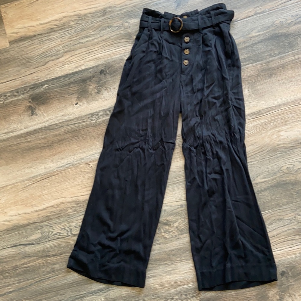 Like new  Abercrombie parachute pants